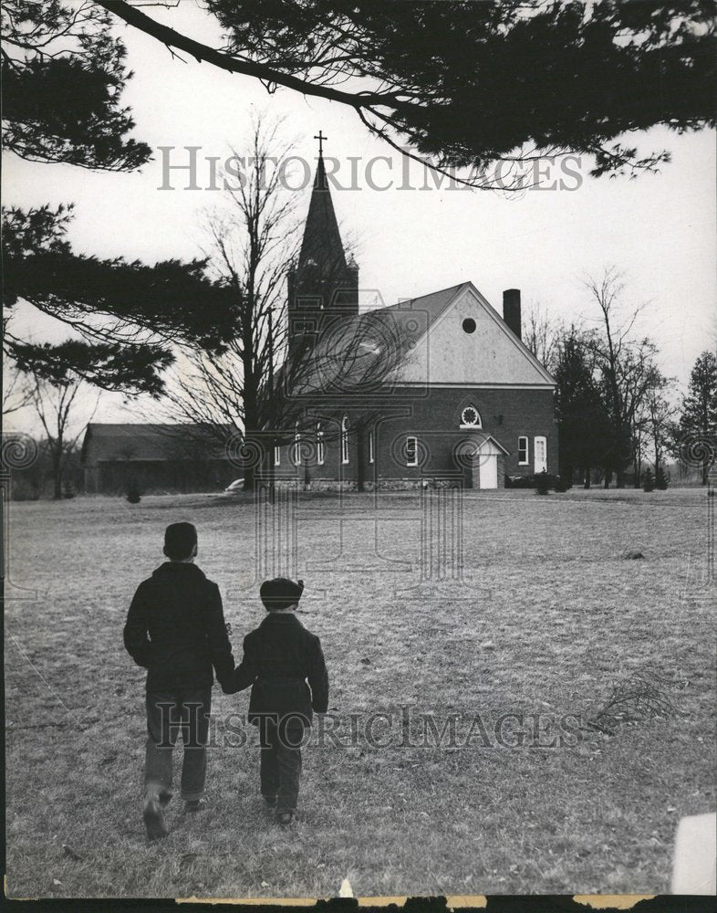 1953 Mellet Brothers Irish Town Michigan - Historic Images