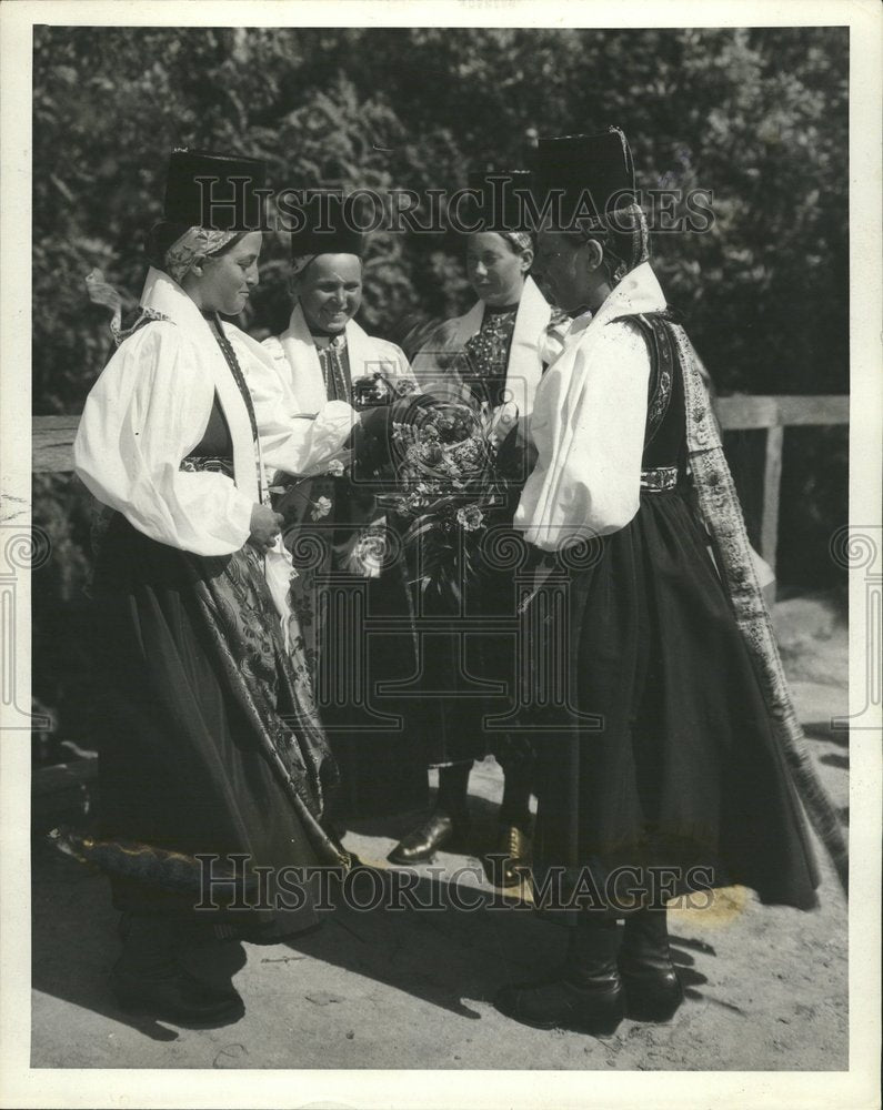 1931 Rumania People Young Women Quaiet - Historic Images