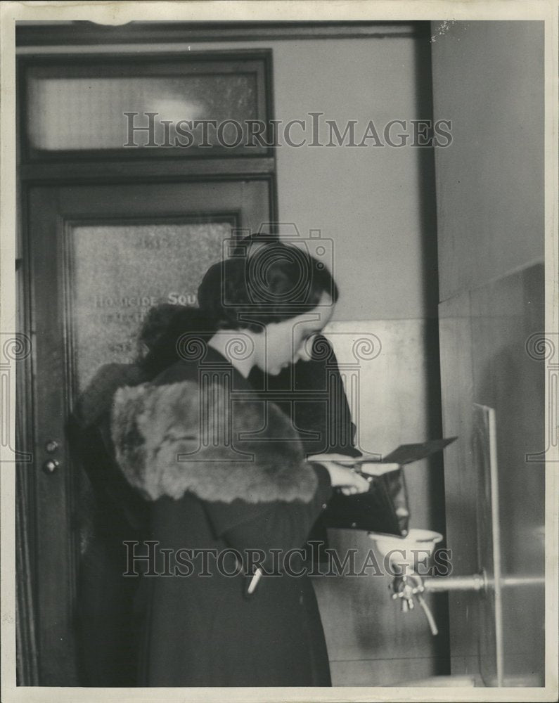 1934 Mrs John Bielak Slain Hudson Employee - Historic Images