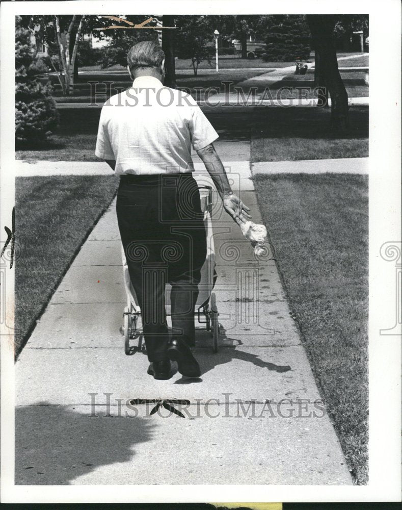 1973 Litter Container Paper Verb Wrapper - Historic Images