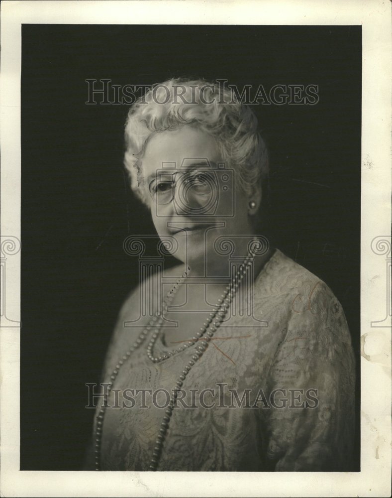 1932 Mrs Truman H Newberry Council YNCA - Historic Images