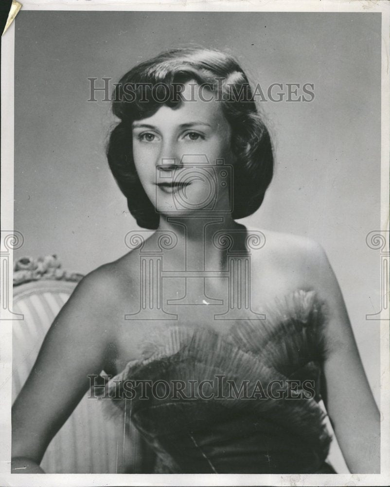 1947 Julie Hudson Robert - Historic Images