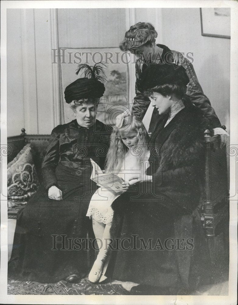 1937 Mrs Franklin D Roosevelt Four Lady Sto - Historic Images