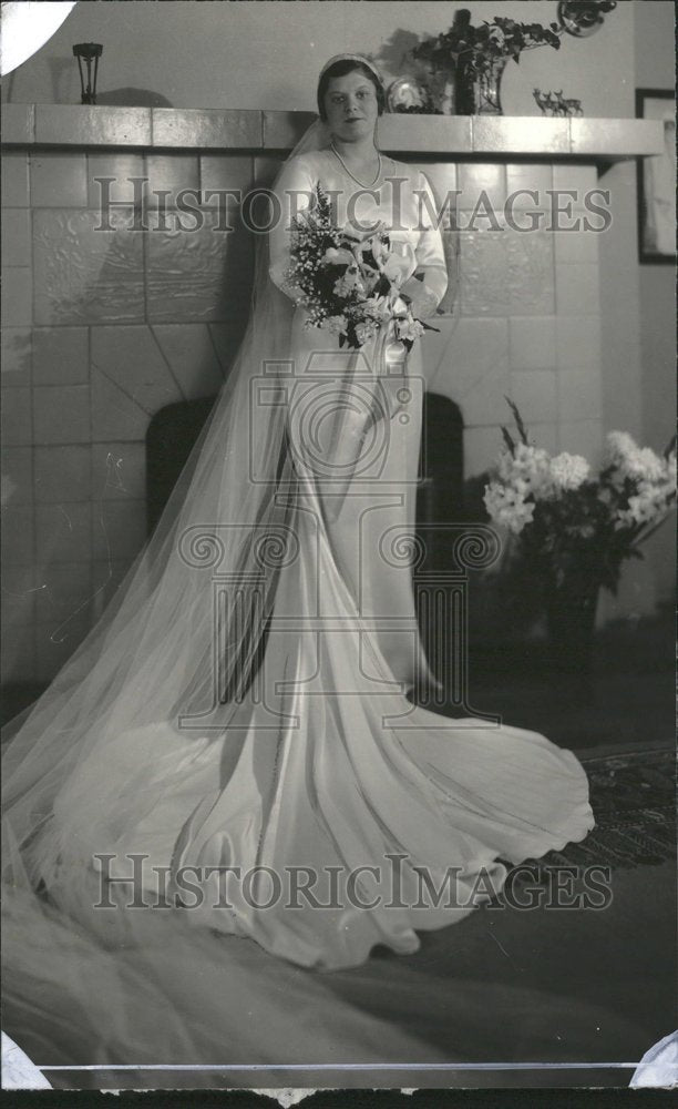 1933 Mrs. Burton Southwick Harris - Historic Images