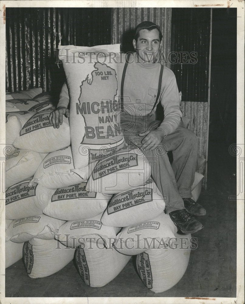 1943 Uncle Sam Bernard Kutt Beans 100 - Historic Images