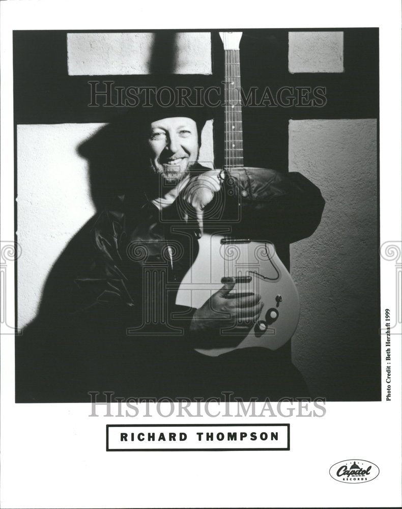 2002 Richard Thompson Entertainer - Historic Images