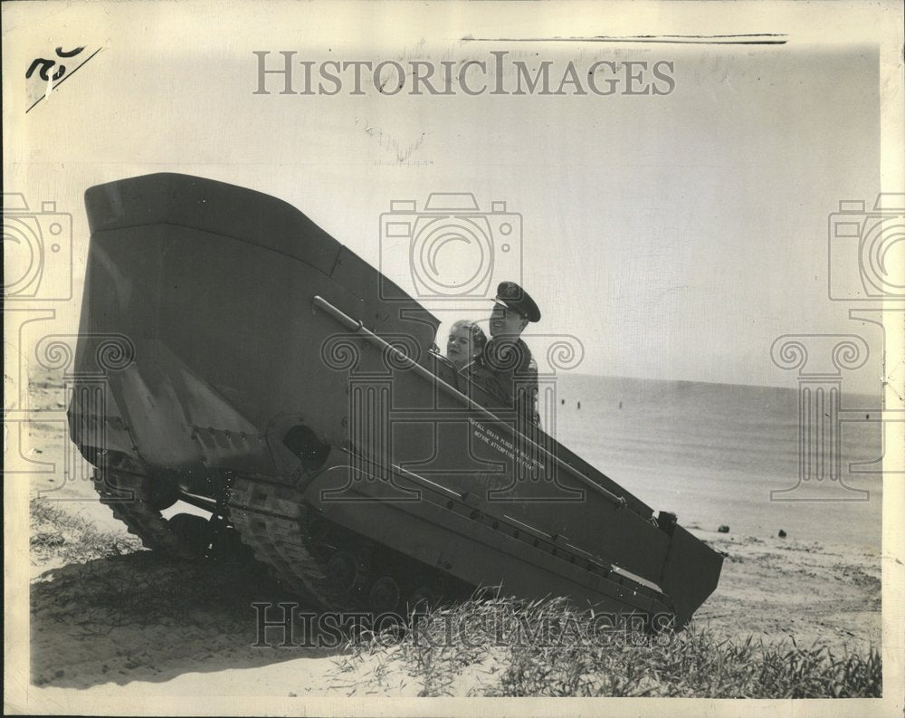 1945 Joy Lawson &amp; Gordon Crowder Test Boat - Historic Images