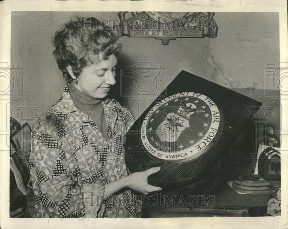 1955 British Hand Made Shields US Troops - Historic Images