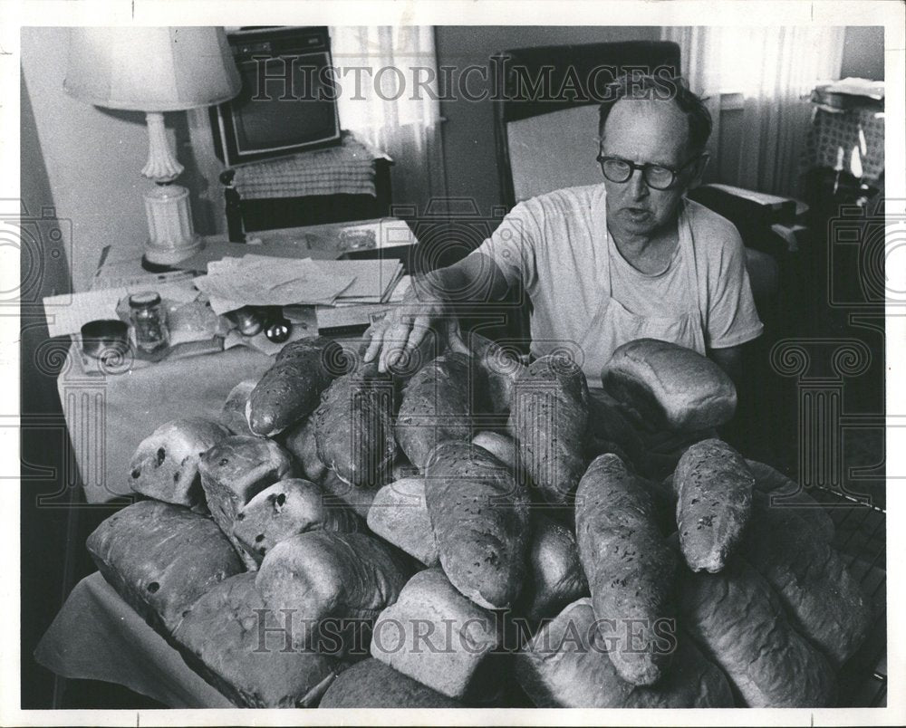 1968 James White Baking Bread Loaves Hobby - Historic Images