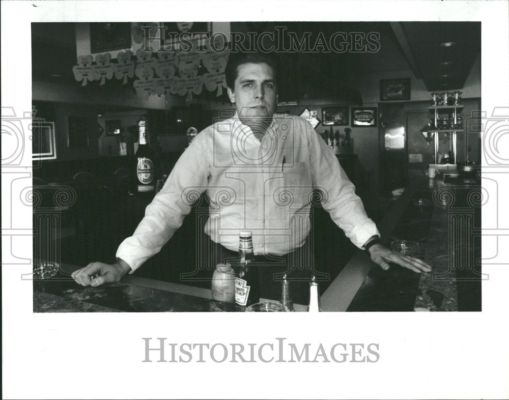 1990 Bob Matley Owner Marmaduke&#39;s Tavern - Historic Images