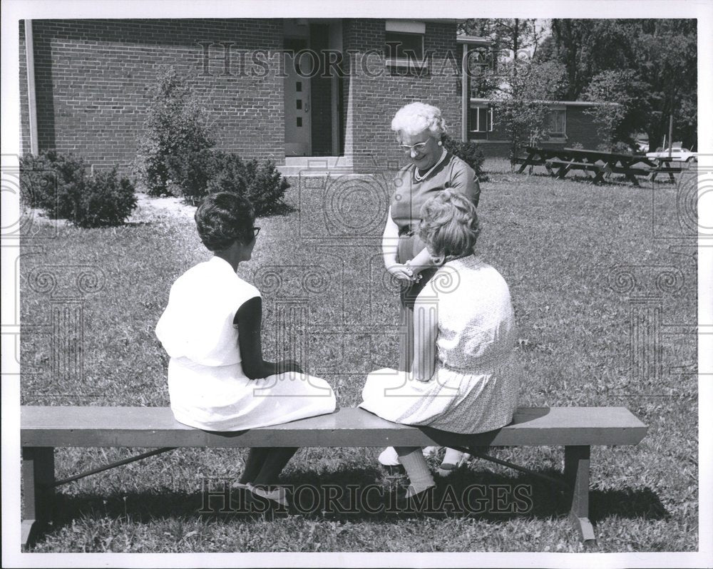 1962 State School Girls Barabara Watts - Historic Images