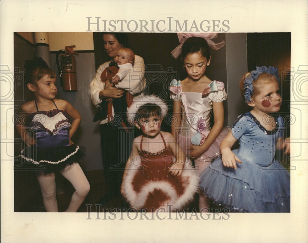 1993 Nutcracker Children Dancers - Historic Images