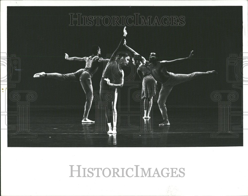 1988 Dancing Company Dayton Contemporary - Historic Images