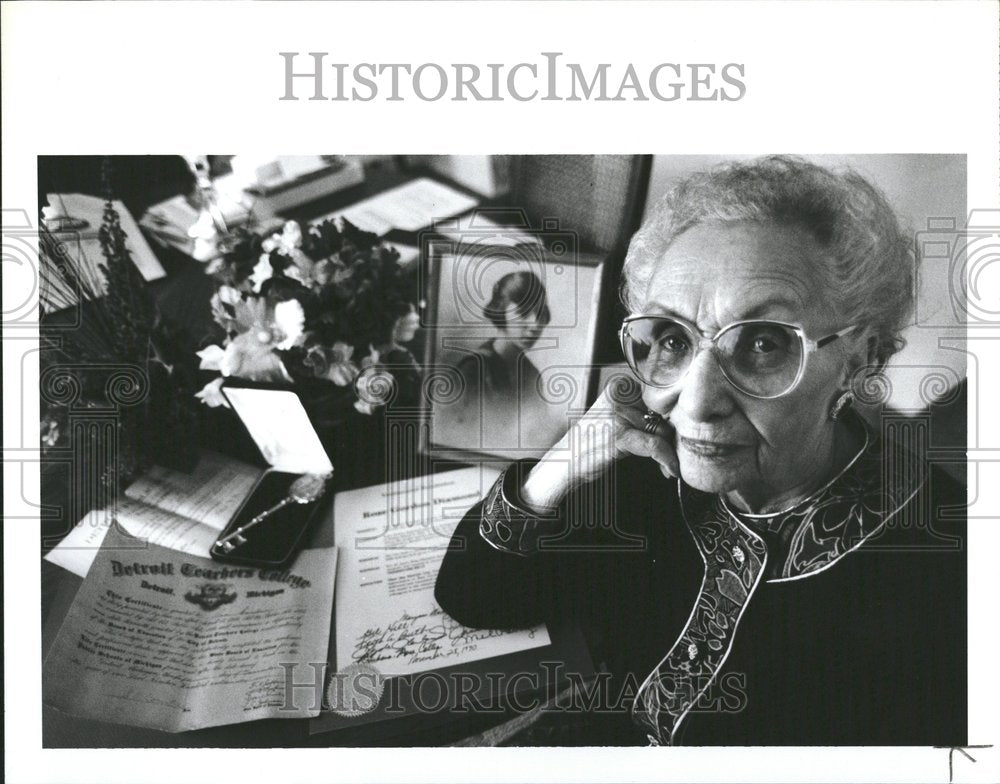 1990 Rose Gordon Diamond School Teacher - Historic Images