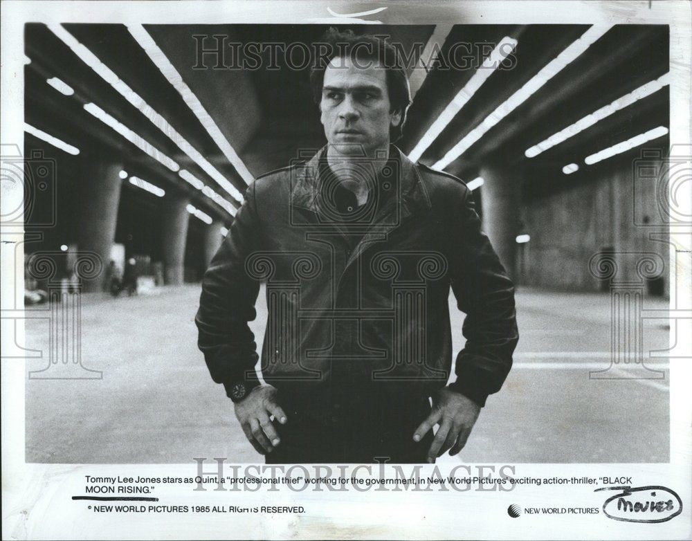 1986 Tommy Lee Jones Actor Black Moon Film - Historic Images