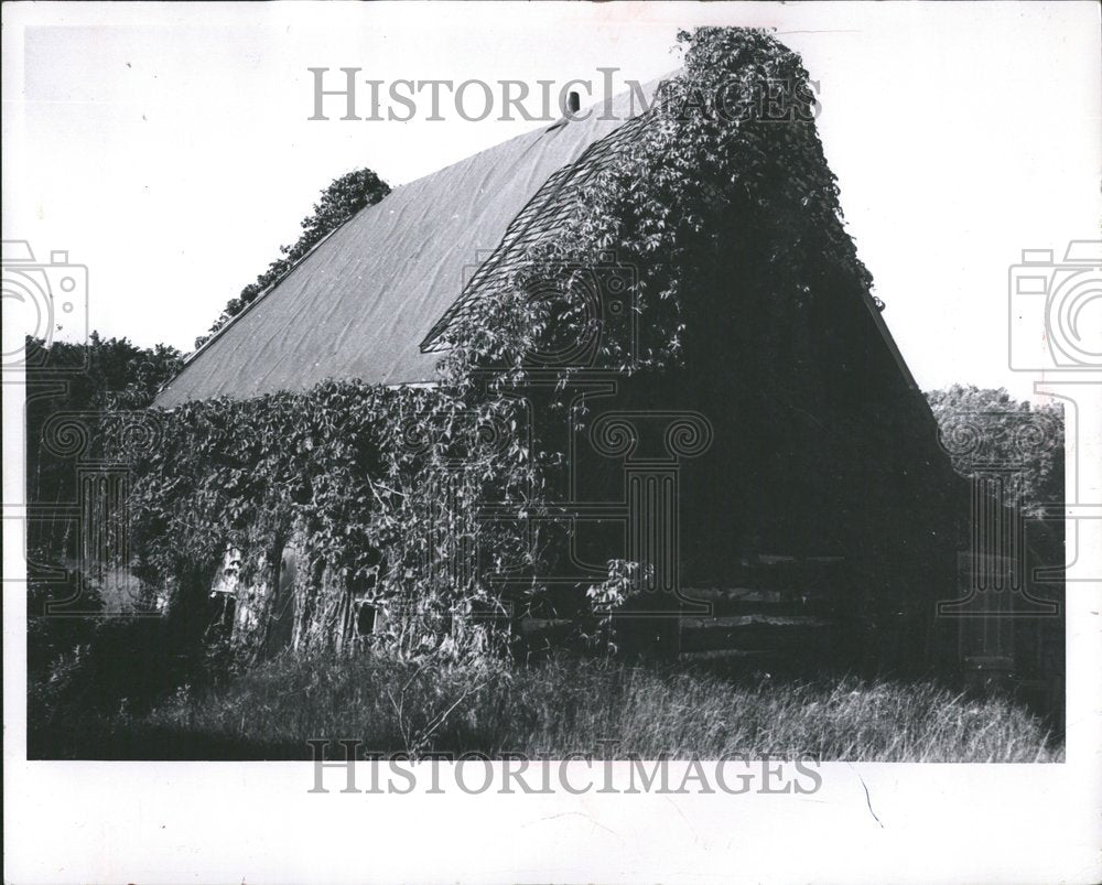 1963 Frank Aldrich Home Hiawatha Village - Historic Images