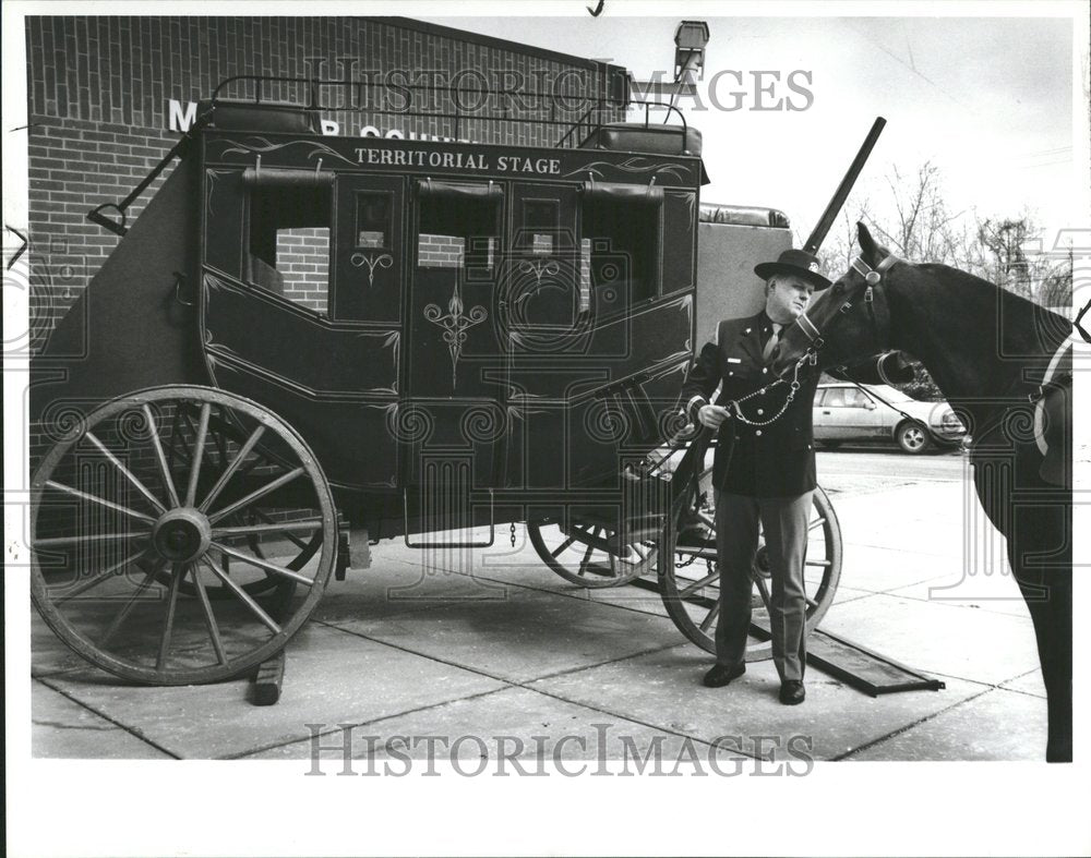 1988 William Hackell Sheriff Macomb Coach - Historic Images