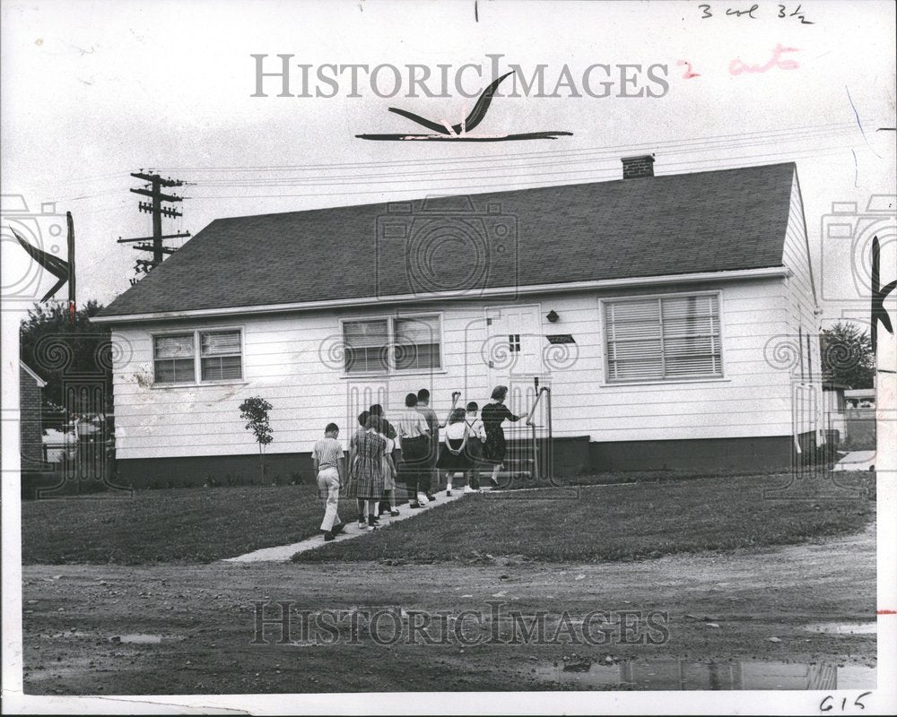 1961 Pallister House Retarded Children - Historic Images