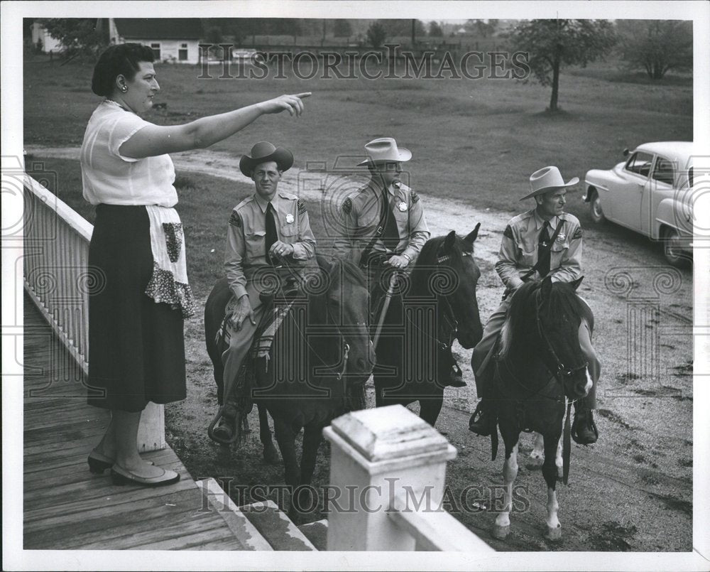 1952 H.Jerome Geisler Mrs.Dline Walters - Historic Images