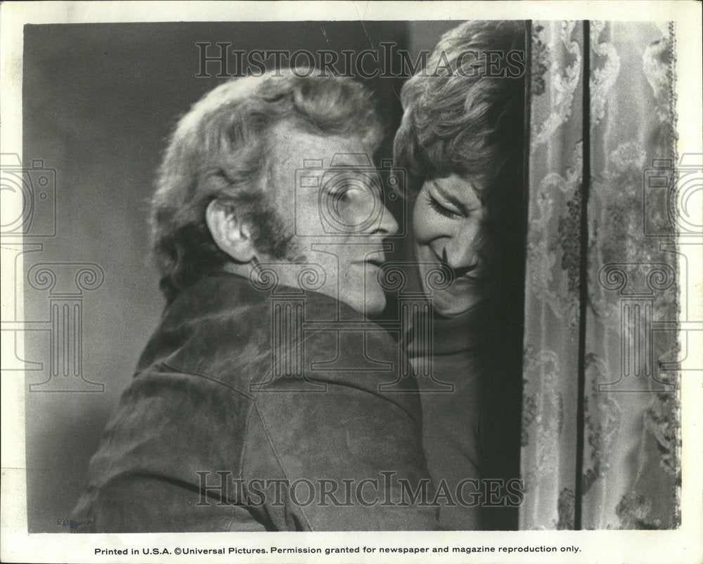 1972 Barbara Leigh Hunt Frenzy Barry Foster - Historic Images