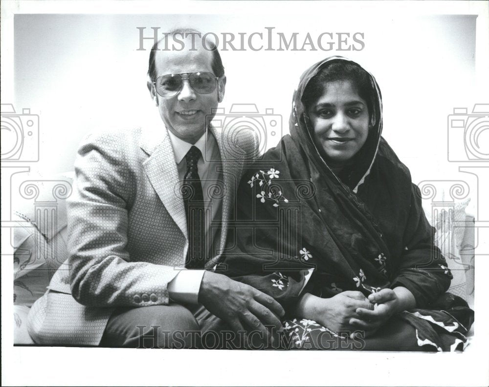 1990 Arabic Muslim God Syed Talat Haque - Historic Images