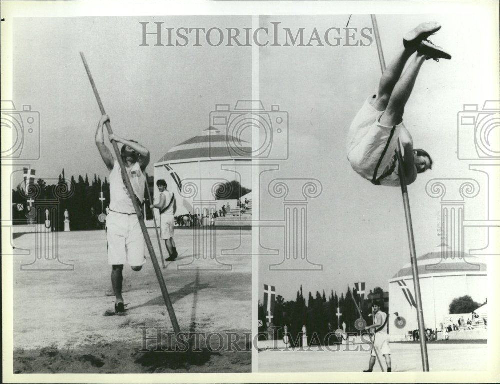 1984 William Armstrong Vaulting Oike Vault - Historic Images