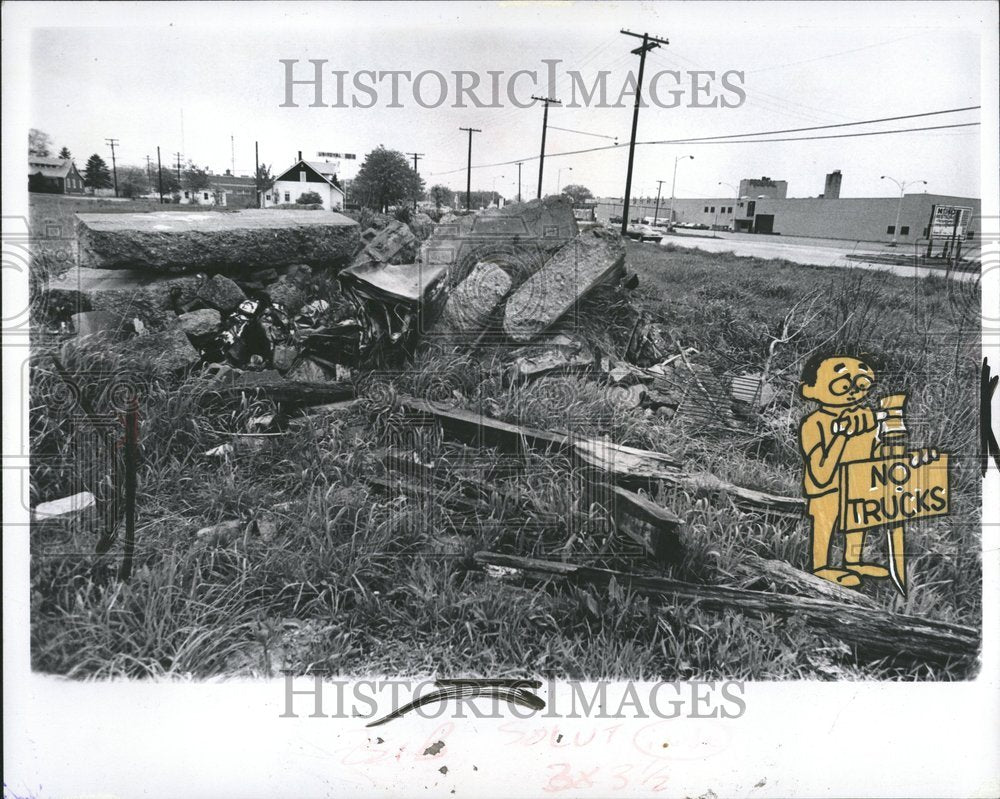 1974 Southwest Cordes No Trucks Roseville - Historic Images