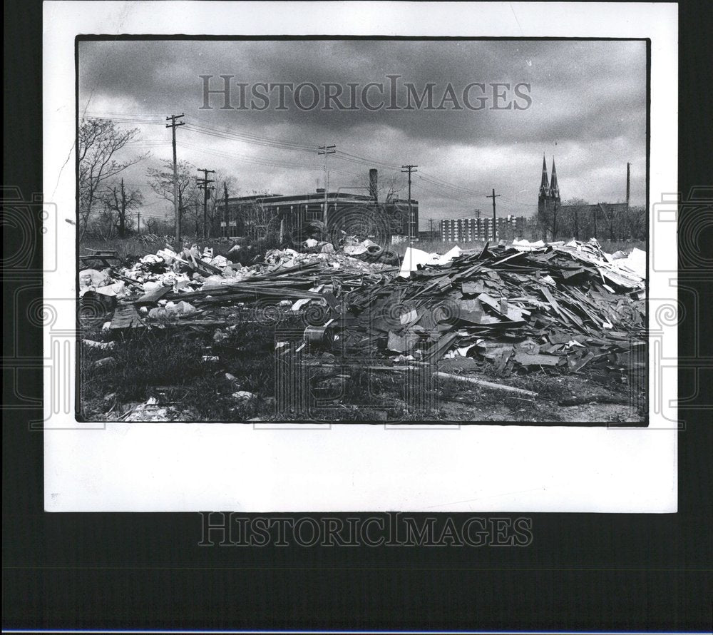 1979 Litter Trash George School Forest Park - Historic Images