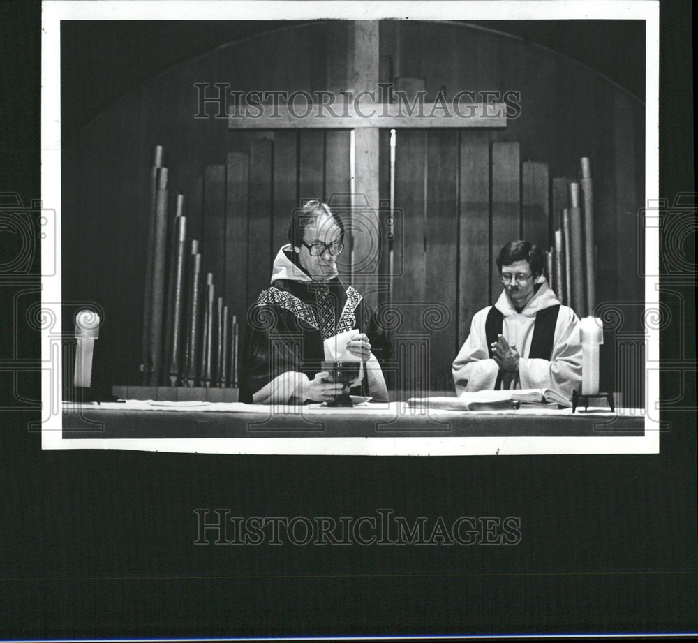 1982 Lutherans Timothy Richard Prayers - Historic Images