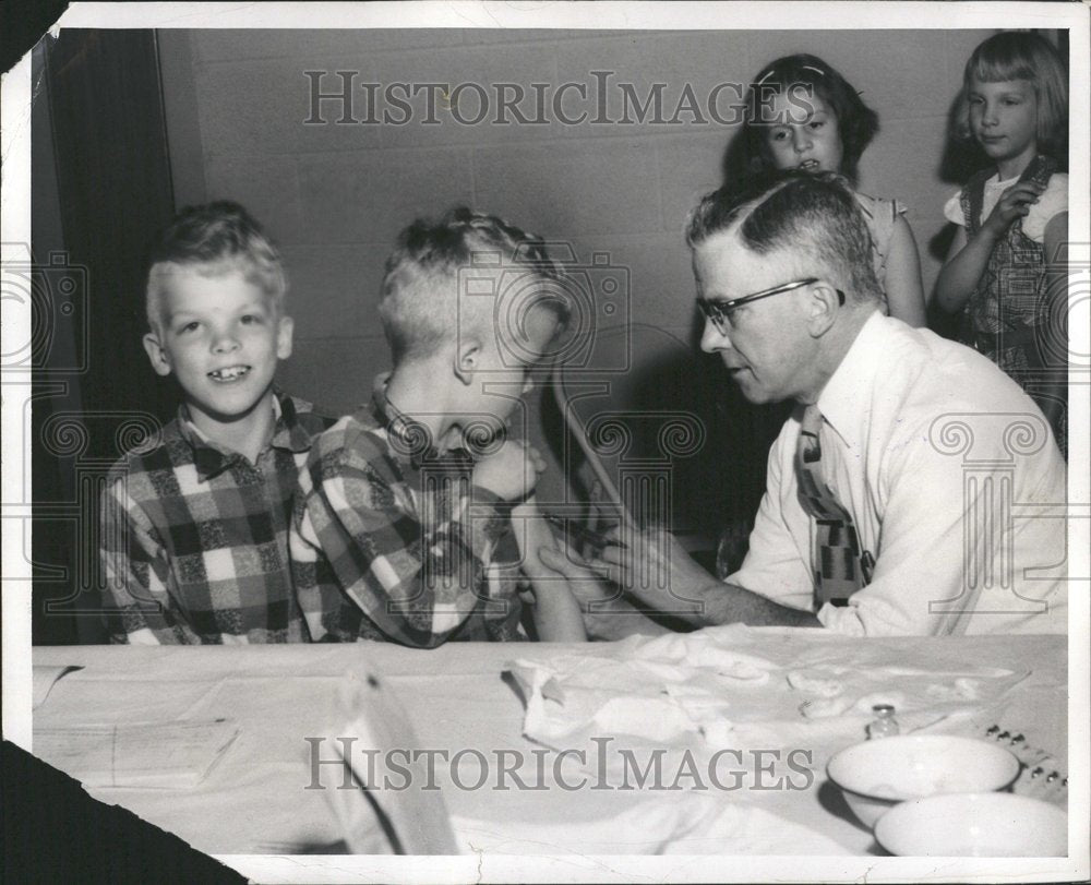 1954 Juan Brown Twins Baker School Dr Frank - Historic Images