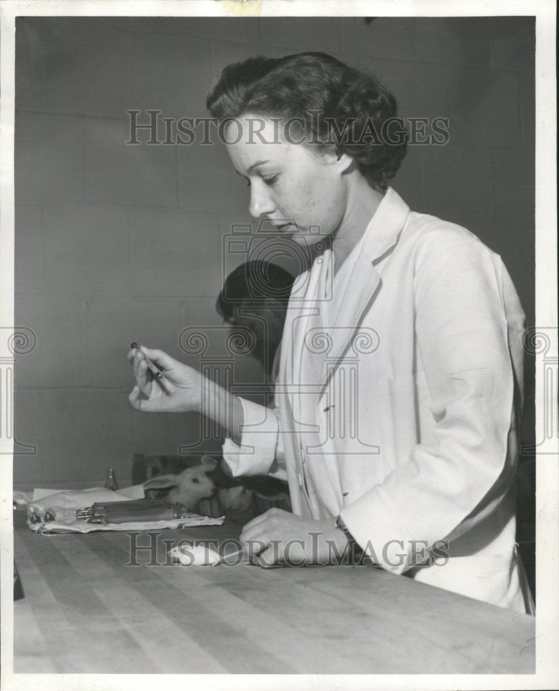 1953 Esther Nadolski Inject Gamma Globulin - Historic Images