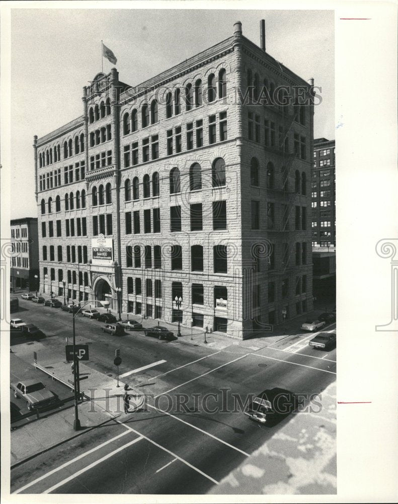 1985 New Construction Hubbard Dearborn - Historic Images