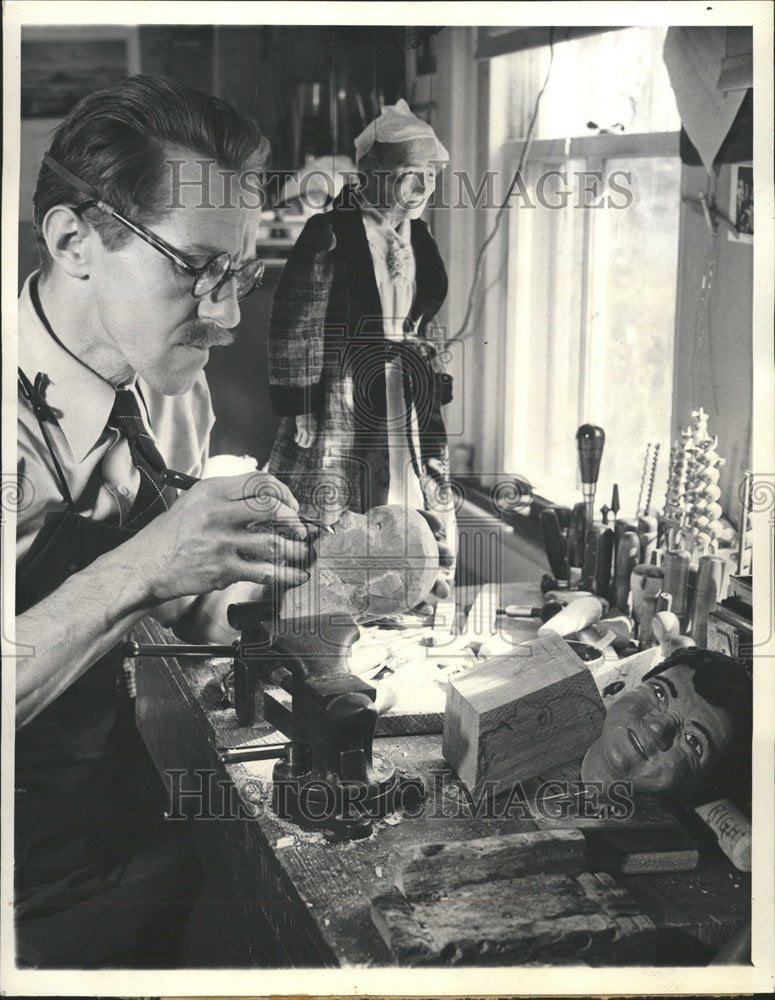 1937 Mr Mrs Frank Haines Doll Making Busine - Historic Images