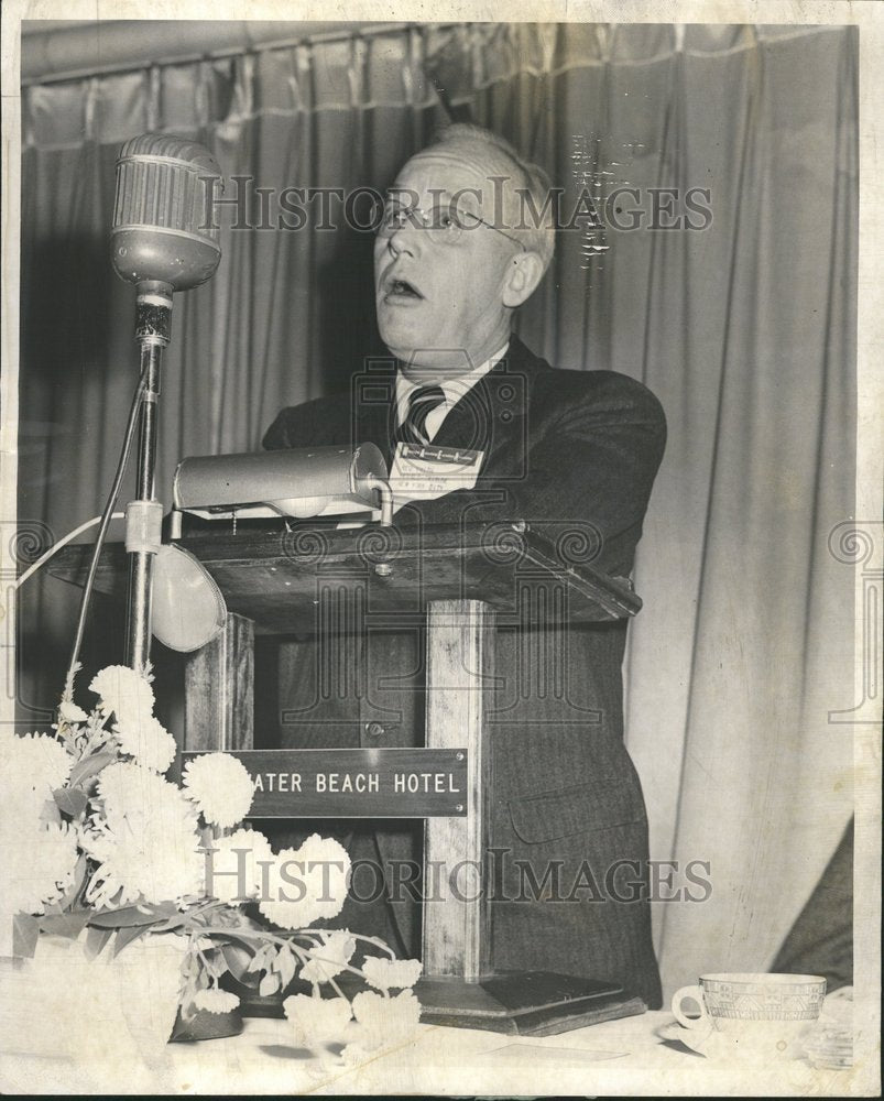 1957 Red Smith Session Water Beach Hotel - Historic Images