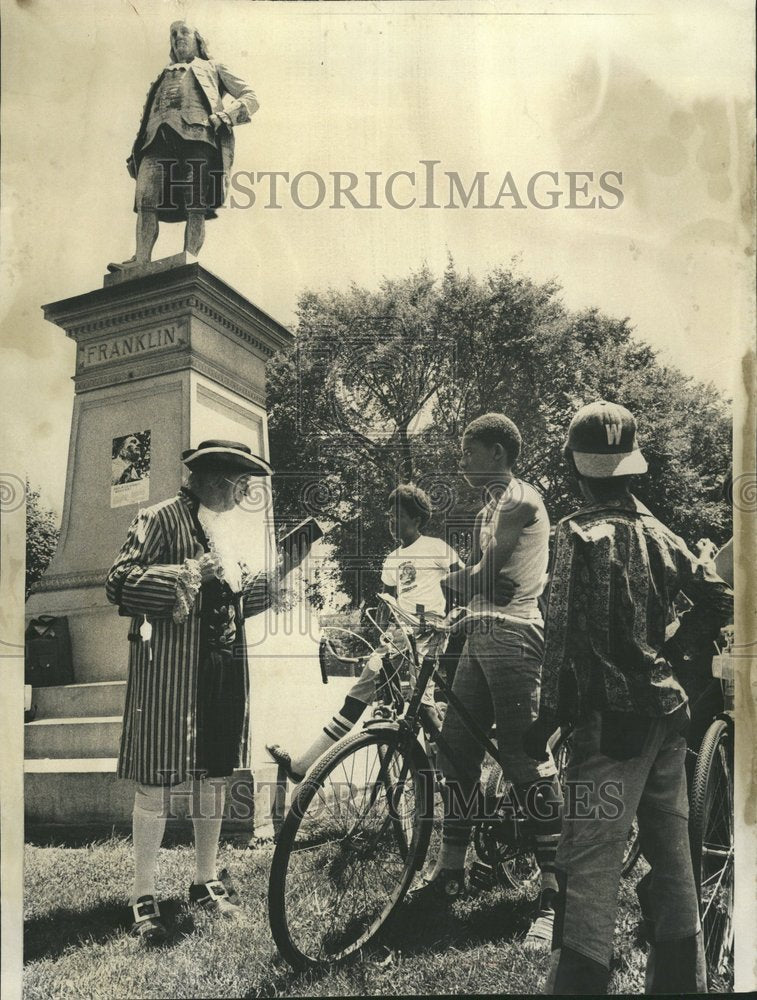 1977 Lincoln Park Impersonate Ben Franklin - Historic Images