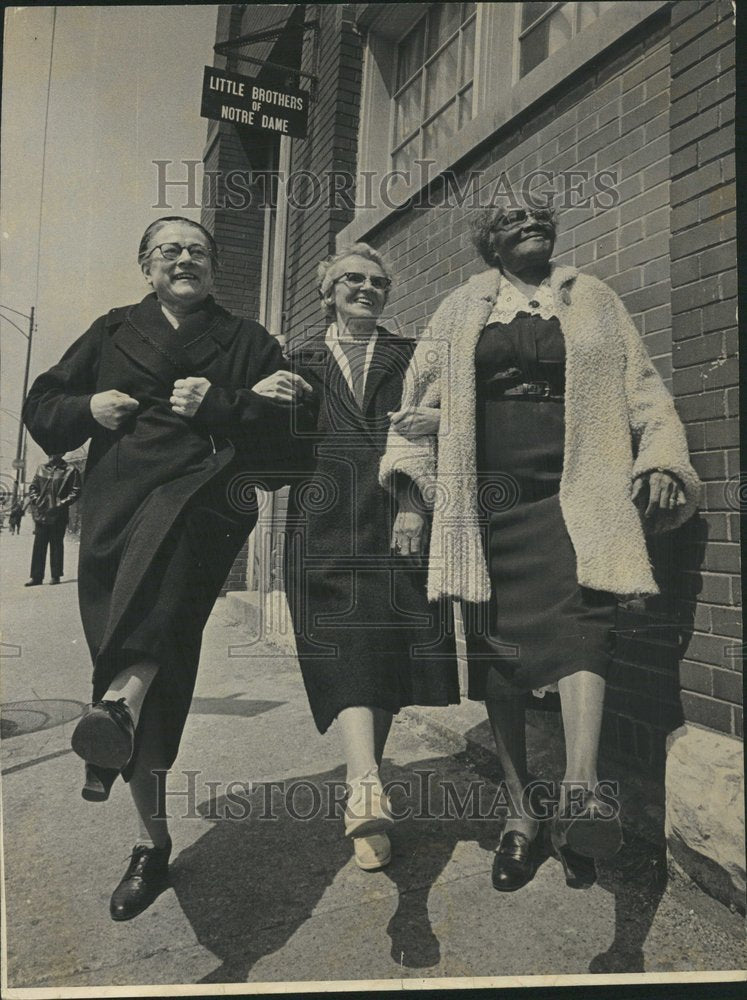 1966 Mrs Colette Johnson &amp; Mrs Clara Hicks - Historic Images