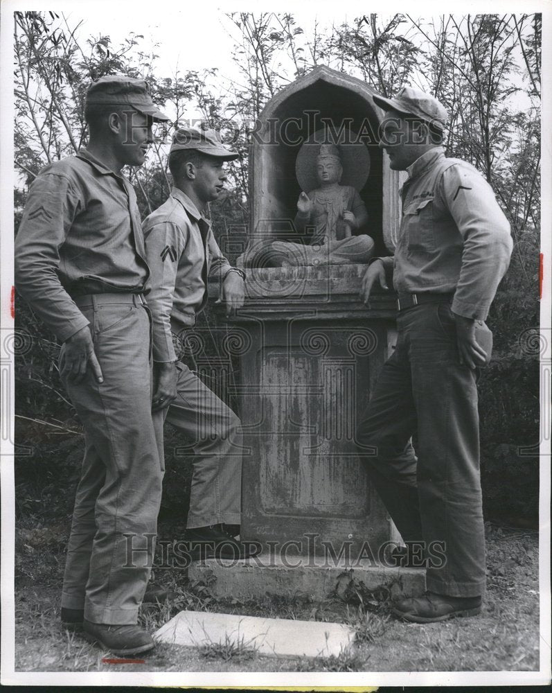 1955 U.S. Marines With Buddist Shrine - Historic Images