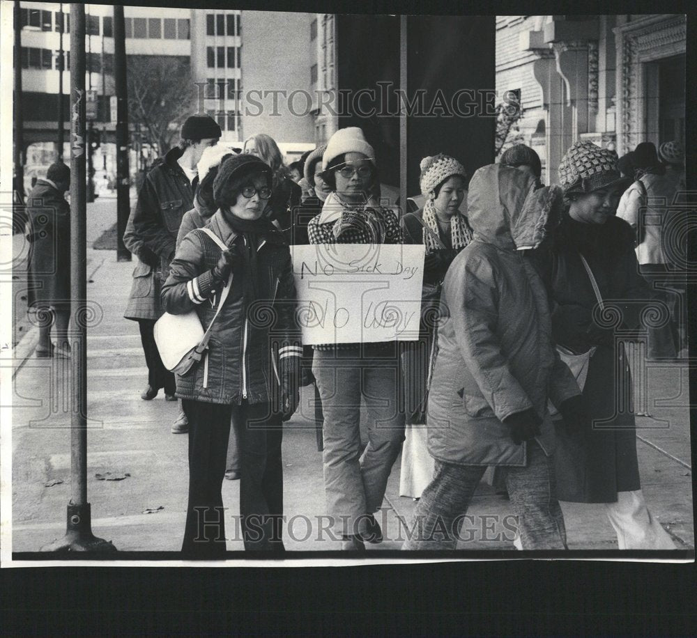 1976 Striking Nurses Picket Cook Country - Historic Images