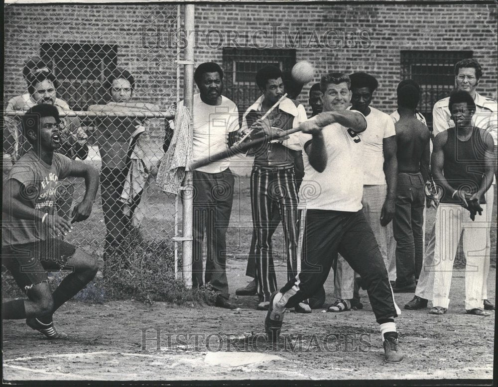 1973 Cook Couty Jail Aninmate PlaysDeering - Historic Images