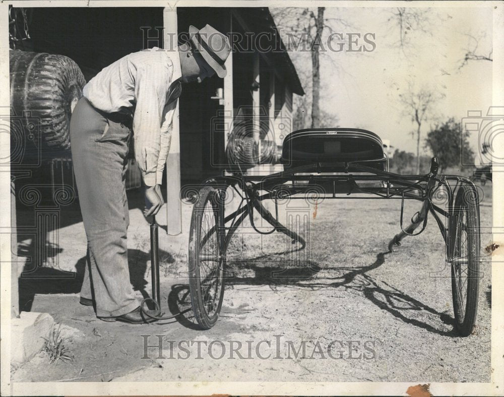 1938  Harness Racing sulky bike tires - Historic Images