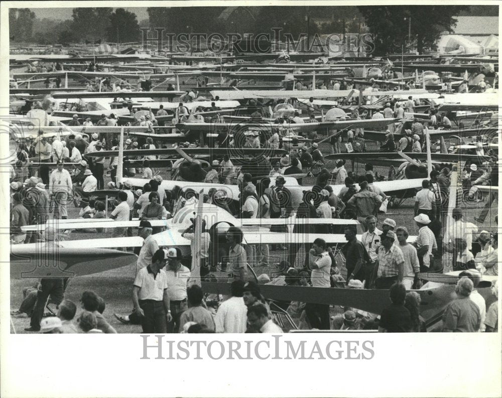 1982 Experimental Aircraft Association - Historic Images