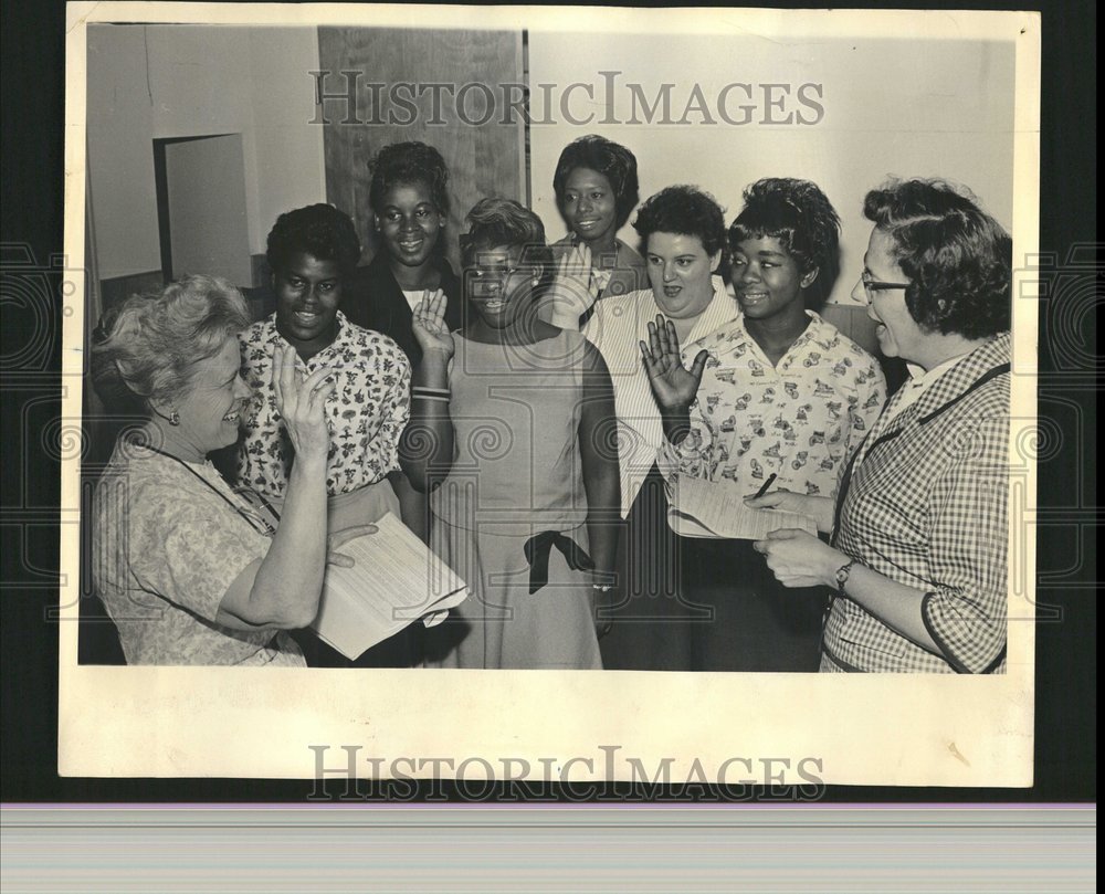 1965 Chicago Job Corps Girls Michigan Edgar - Historic Images