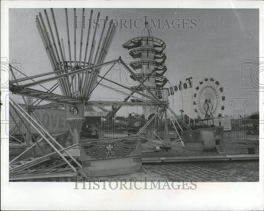 1970 Pinelass County Fair Before Opening - Historic Images