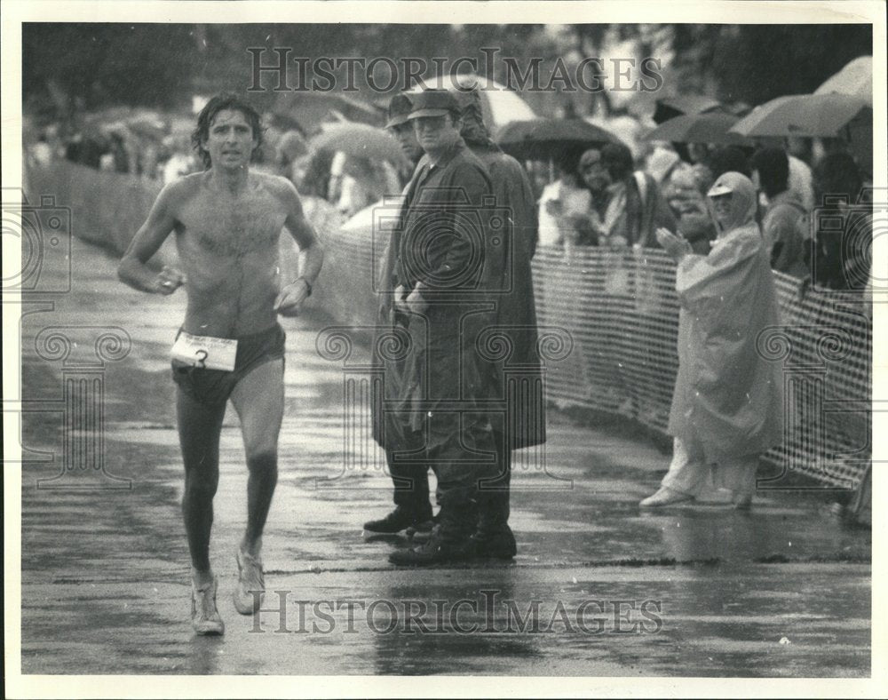 1985 Olympian Frank Shorter Runner - Historic Images