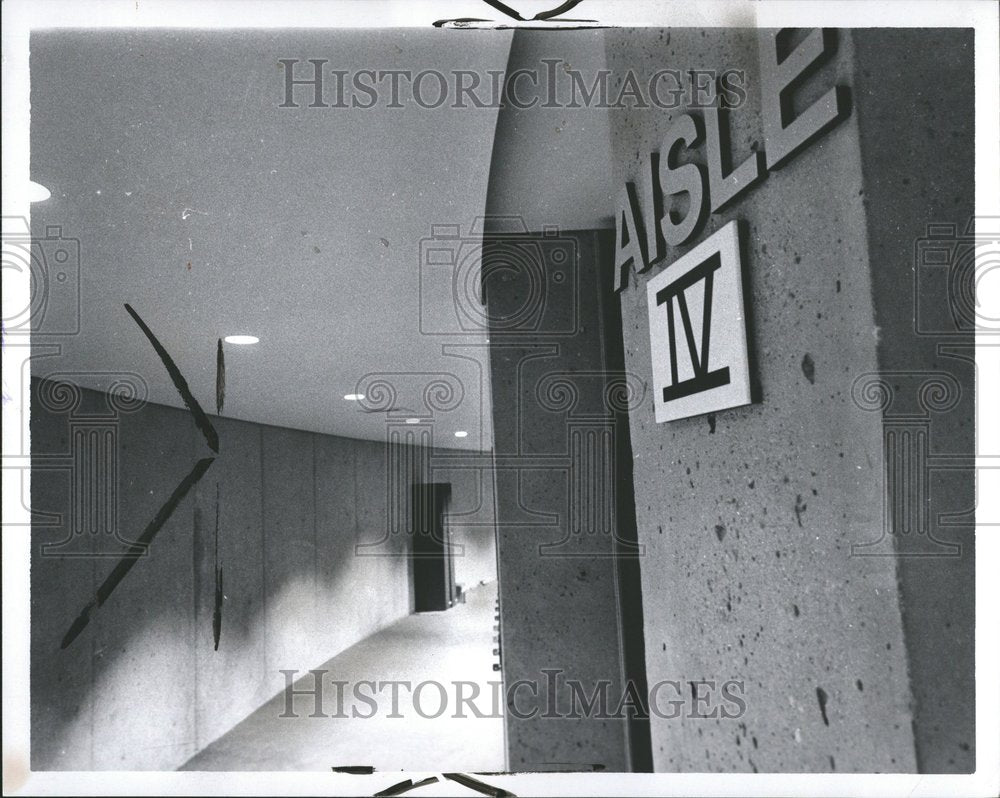 1971 College Educational Art Center Power - Historic Images