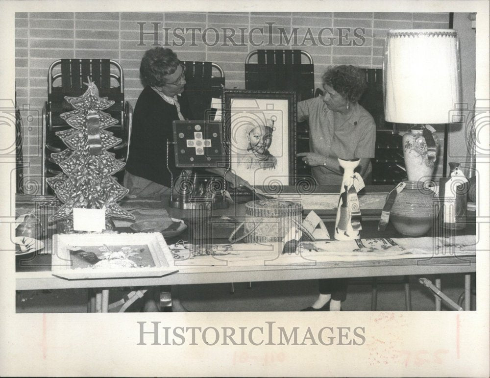 1968 Sarasota County Fair Arts Crafts Booth - Historic Images