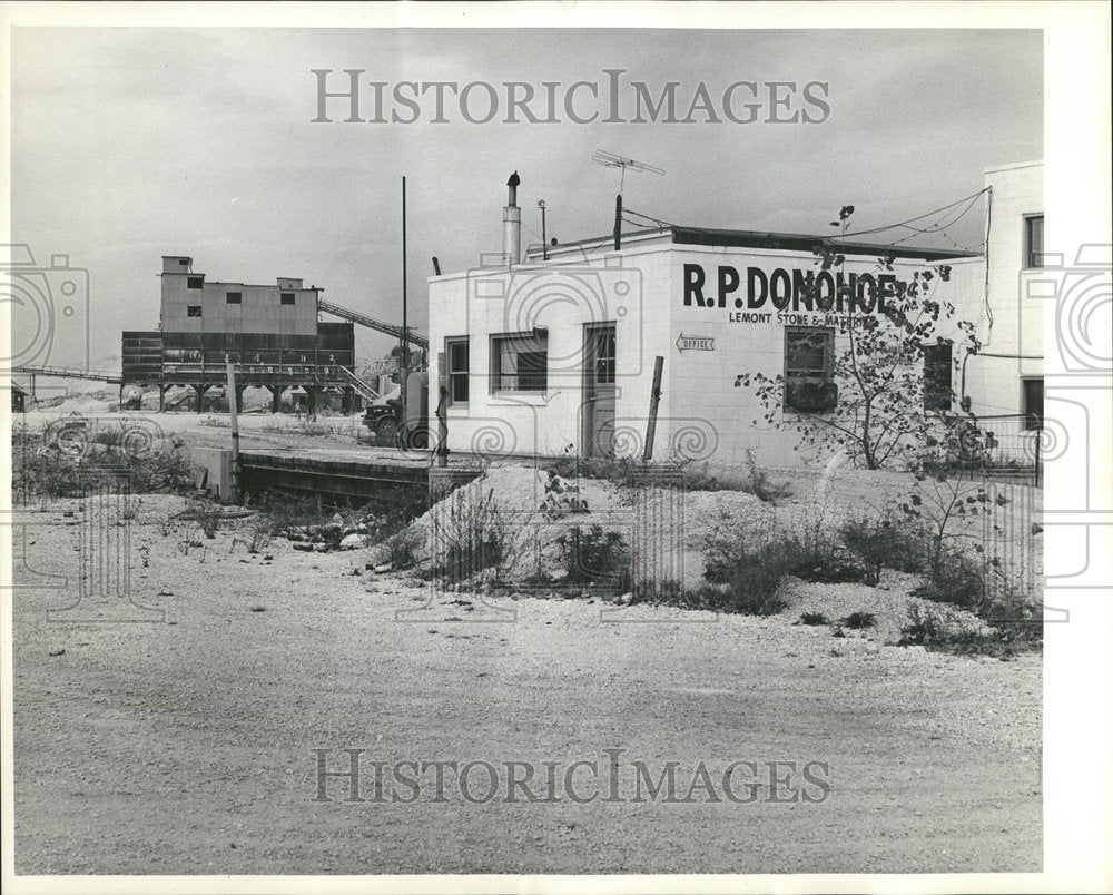 1963 R.P. Donohue Company Field Office - Historic Images