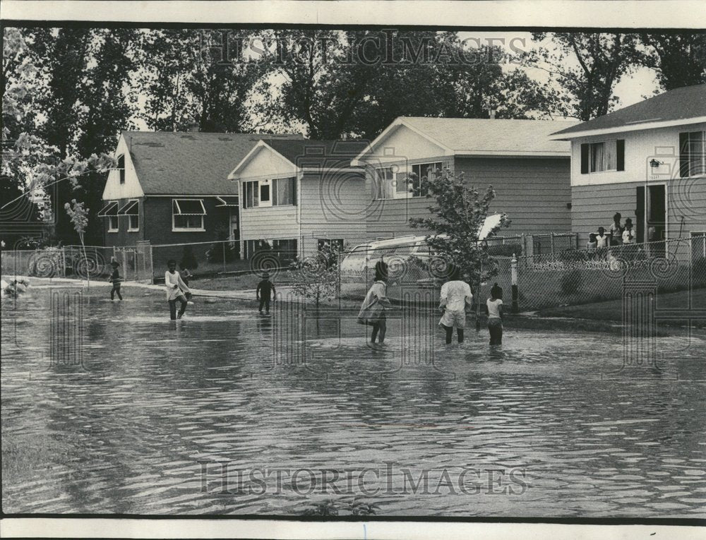 1974 Flooded In Chicago Suburbs - Historic Images