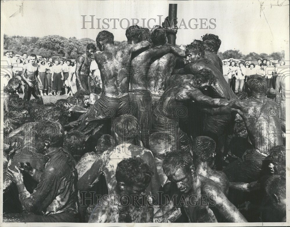 1948 Beloit College Traditional Flagpole - Historic Images