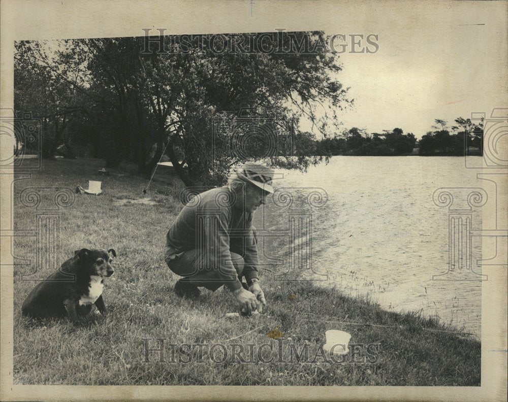 1975 Queen of Heaven Cemetery - Historic Images